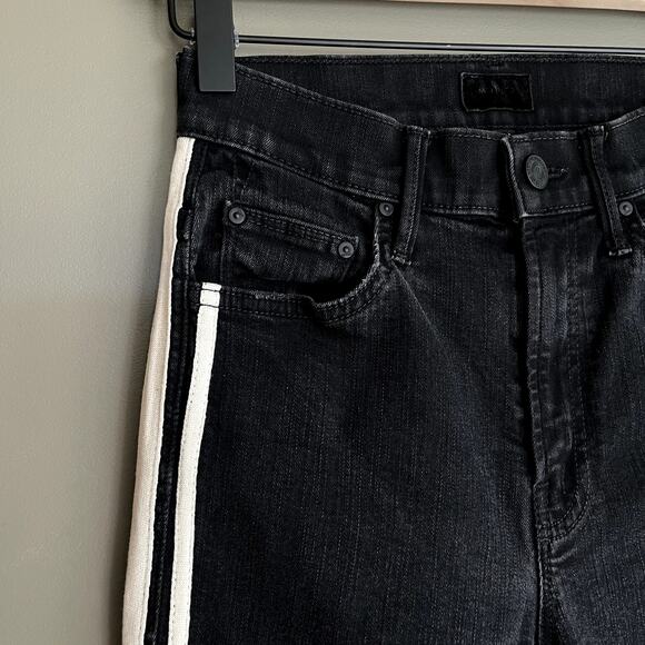 Mother Insider Crop Step Fray Jean in Guilty Racer Stripe Size 25 Black Bootcut - Picture 9 of 16